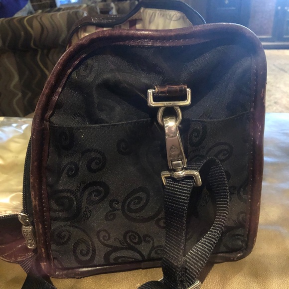 Brighten make up traveler.  All leather with silver  trimmings. - Picture 7 of 9